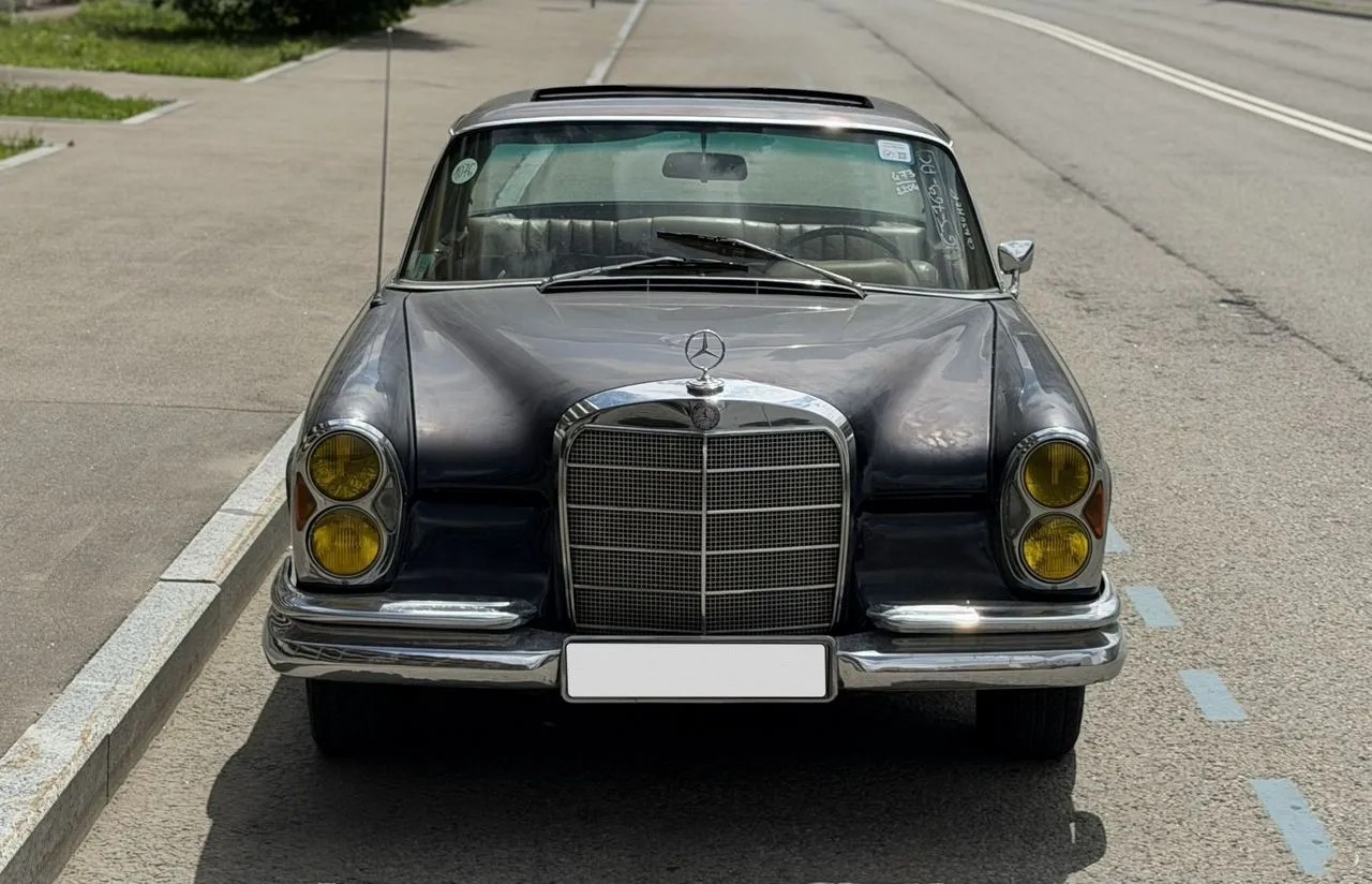 Mercedes-Benz W111 — фото 3